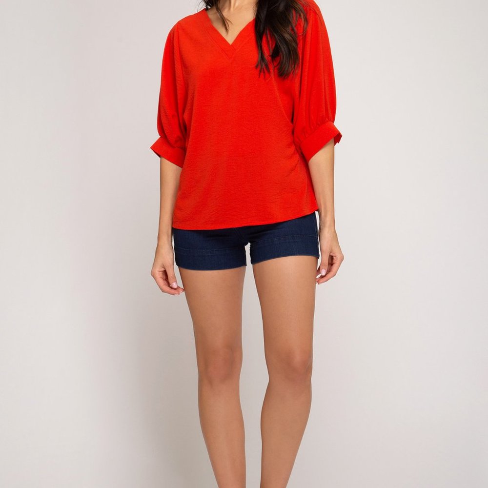 Red baloon sleeve top
